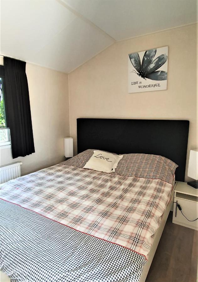 Mooi Chalet Voor Een Top Vakantie Aan Zee Biggekerke Bagian luar foto