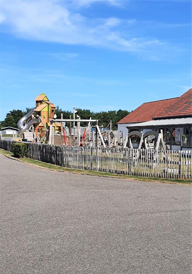Mooi Chalet Voor Een Top Vakantie Aan Zee Biggekerke Bagian luar foto